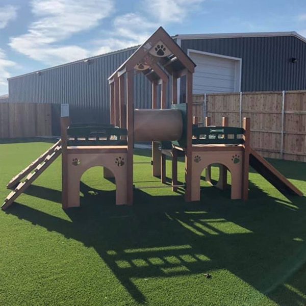 https://www.terraboundsolutions.com/wp-content/uploads/2016/11/deluxe-kennel-club-playground-solution-600x600.jpg